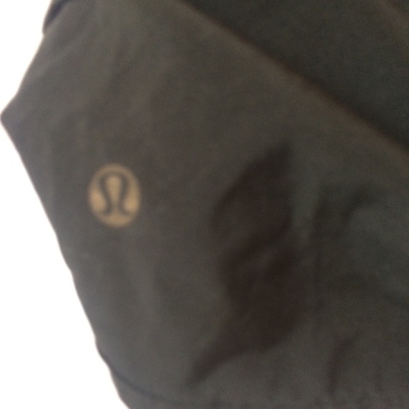 Lululemon Black Dri- Fit Shorts Size: 6 - Picture 3 of 6
